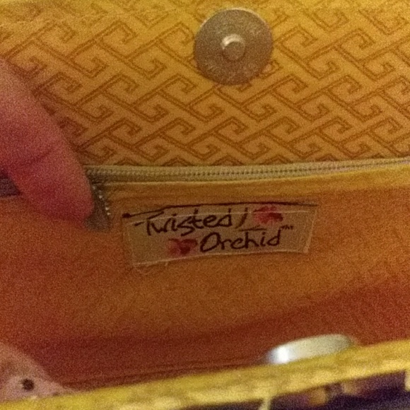 EUC twisted orchid shell Handbag/clutch - Picture 2 of 5